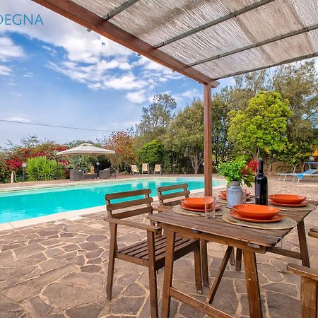 Villa Melograno With Exclusive Swimming Pool Surrounded By Greenery Campanedda Exteriér fotografie