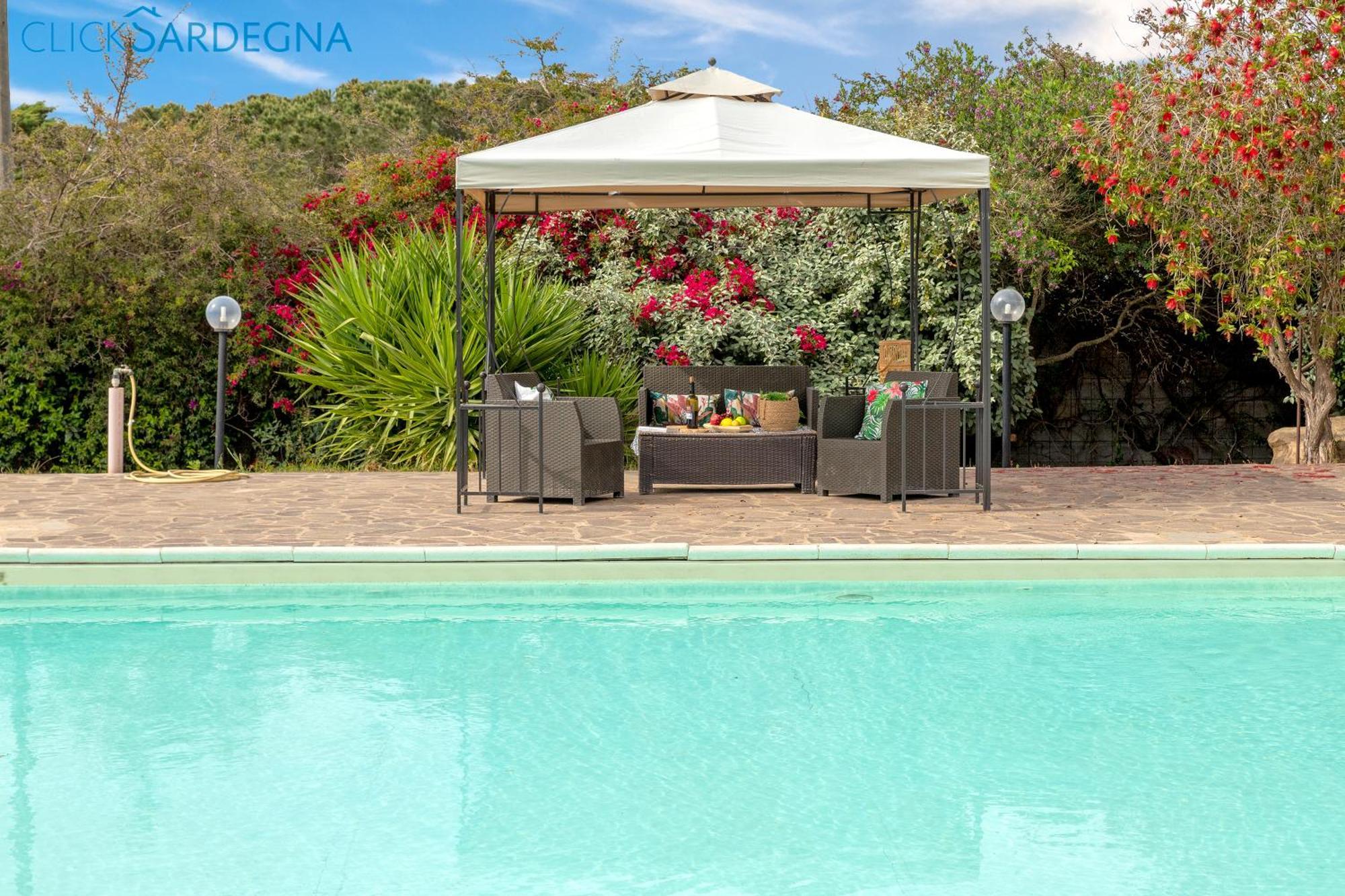 Villa Melograno With Exclusive Swimming Pool Surrounded By Greenery Campanedda Exteriér fotografie